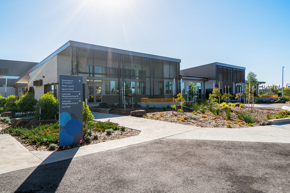 Riverbend Primary School - new school