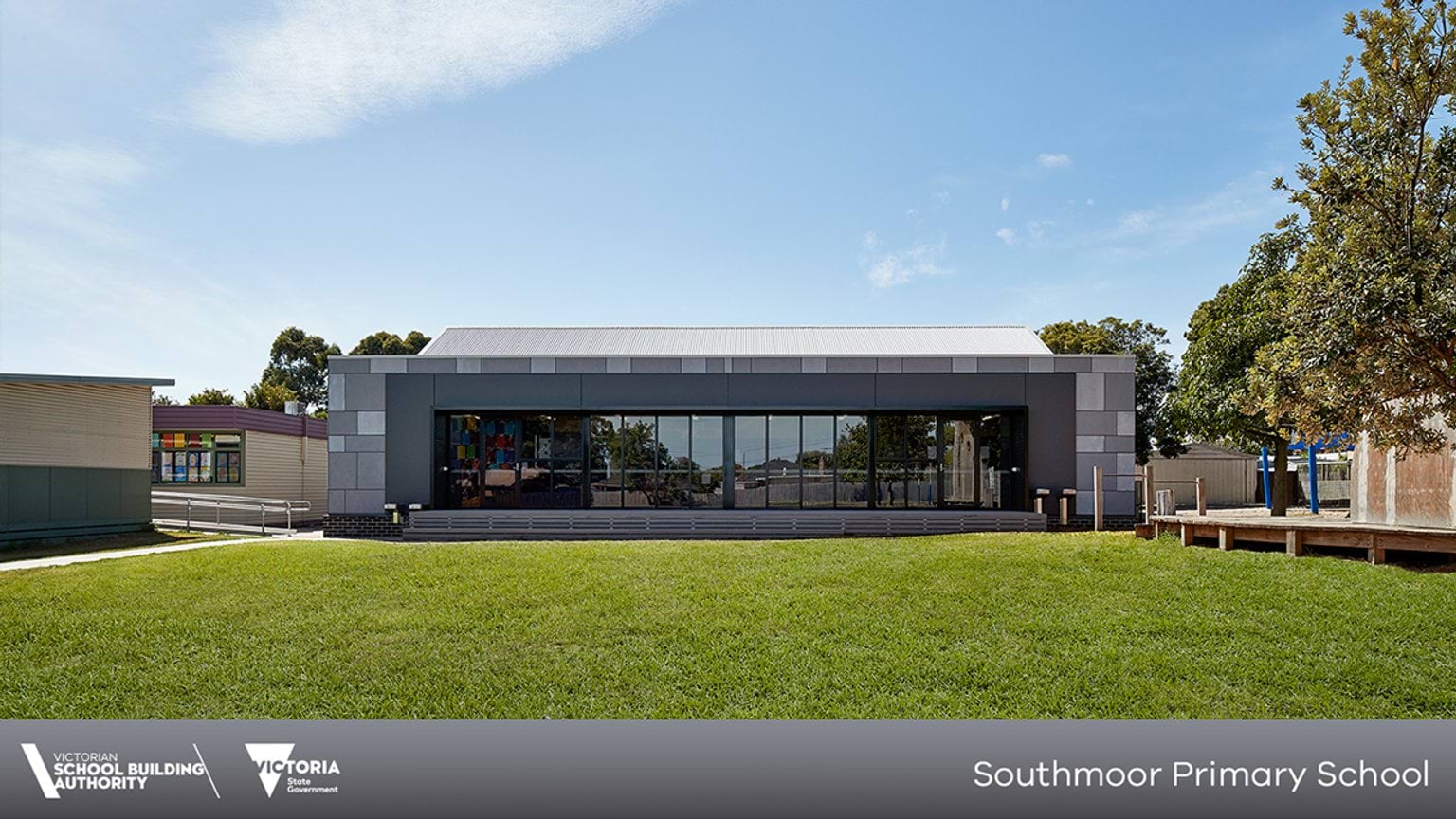 Completed modular building