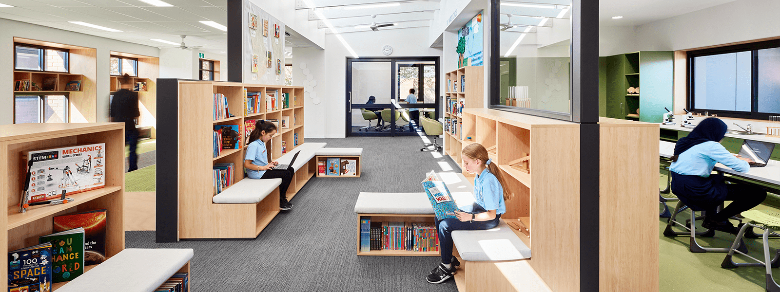 Dandenong South Primary School - students in learning space