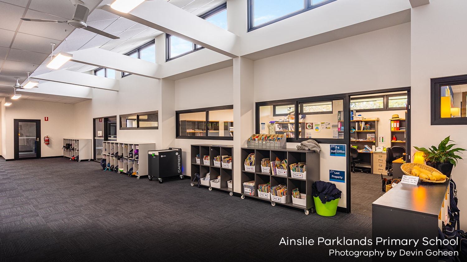 Photography of a new architect-designed modular building to Ainslie Parklands Primary School to replace Block A