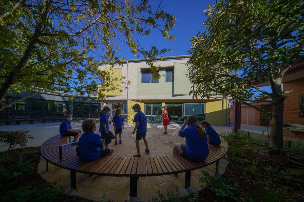 Sandringham Primary School - completed school rebuild, exterior courtyard