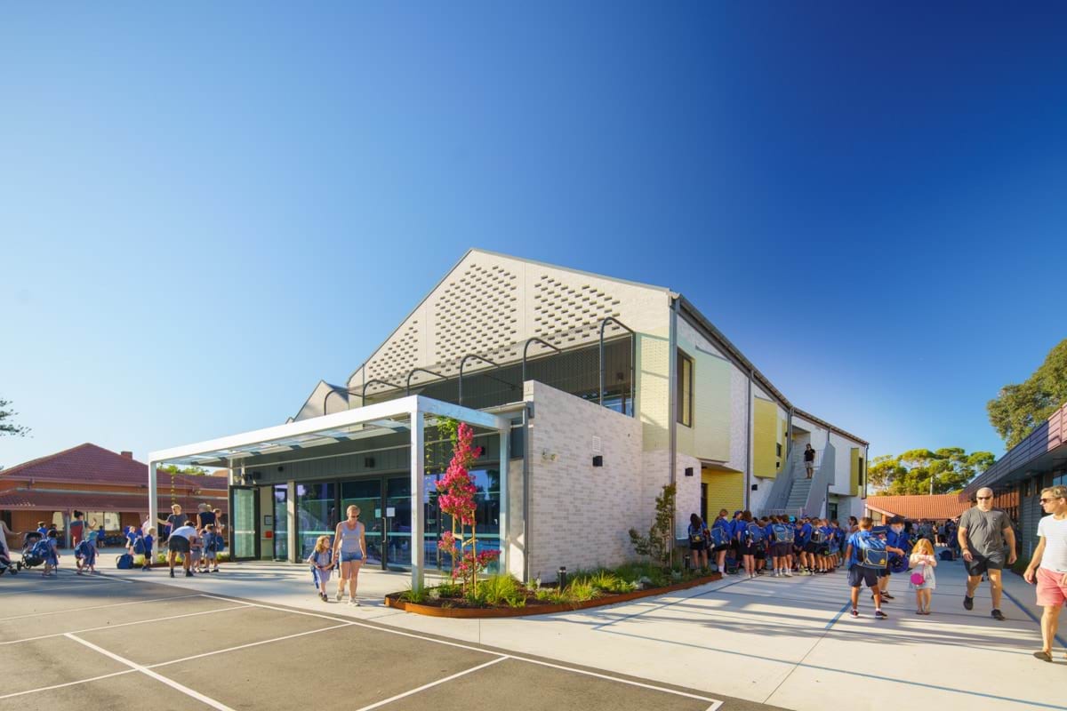 Sandringham Primary School - completed school rebuild, exterior 