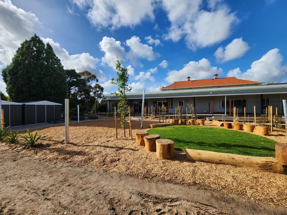 Essendon Kindergarten - Kindergarten on a School Site, photograph of landscaping and outdoor play space