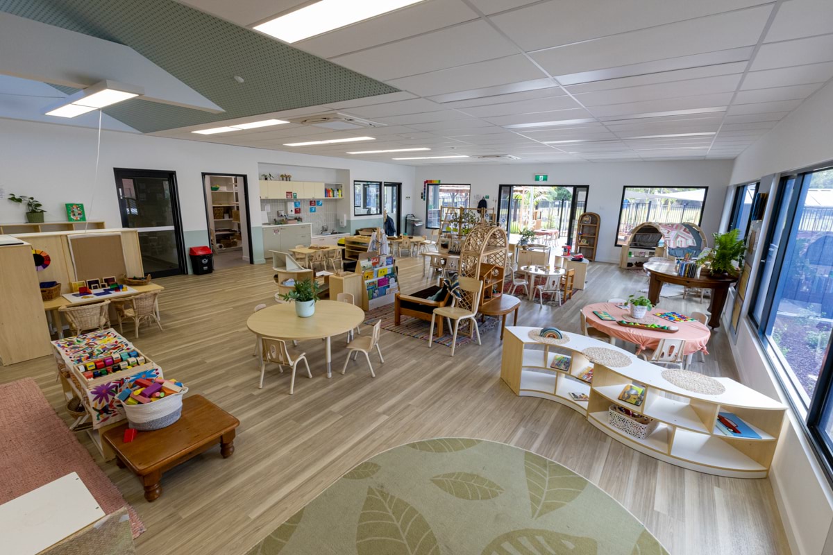 Newhaven Kindergarten - photo showing a large indoor play and learning space