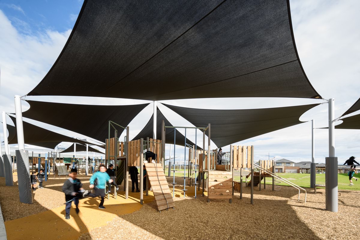 Barrawang Primary School - new school, Completed school - outdoor play