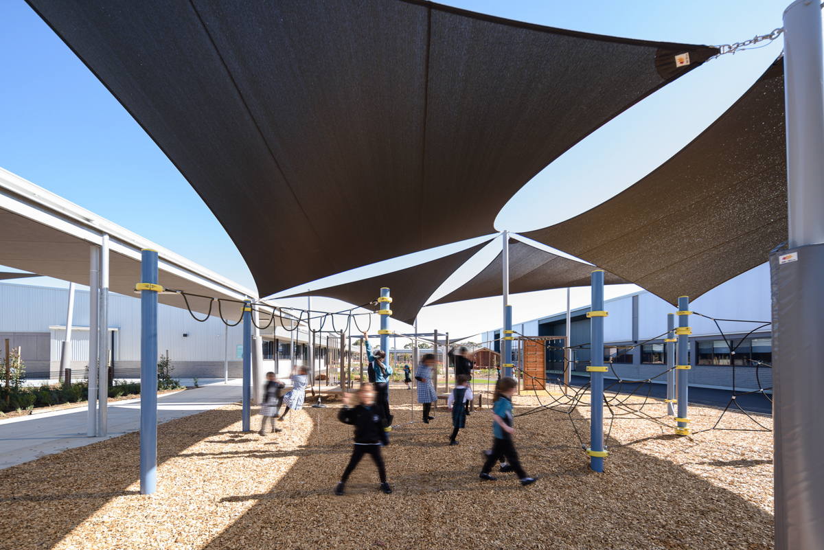 Quarters Primary School - new school, Completed school - outdoor play