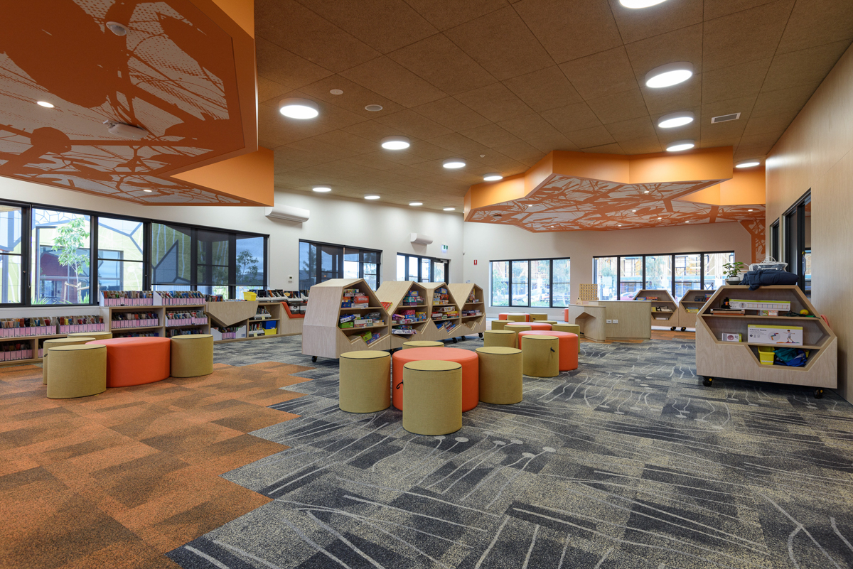 Thornhill Park Primary School - new school, Completed school - library