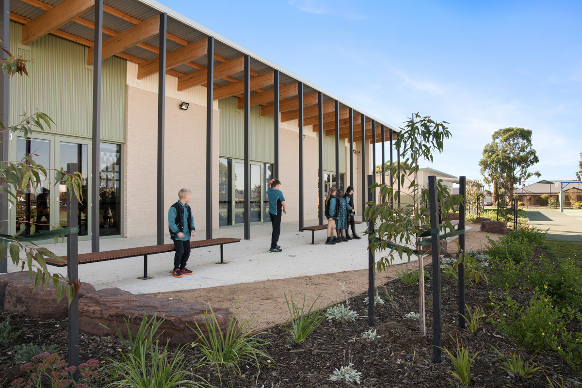 Binap Primary School – new school, completed school – garden