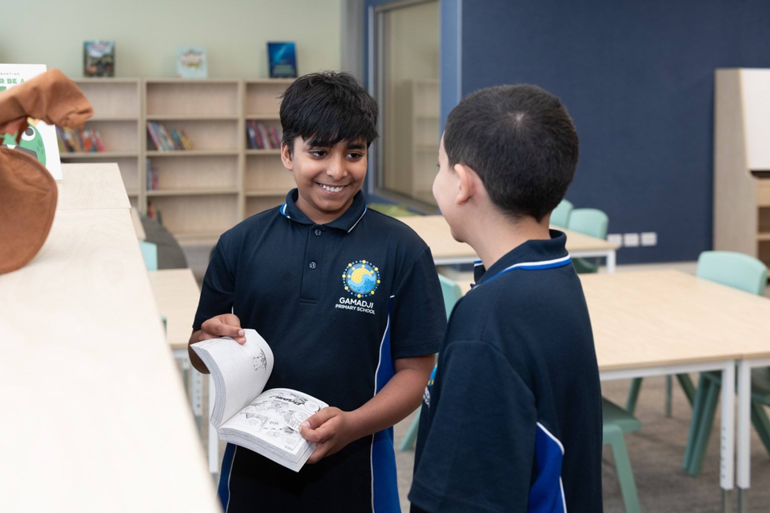 Browsing books together